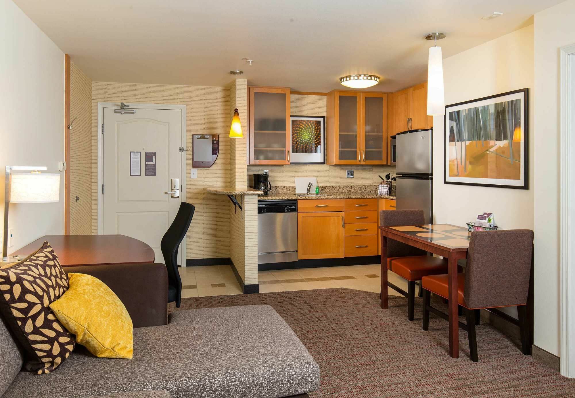 Residence Inn By Marriott Springfield Old Keene Mill Eksteriør bilde
